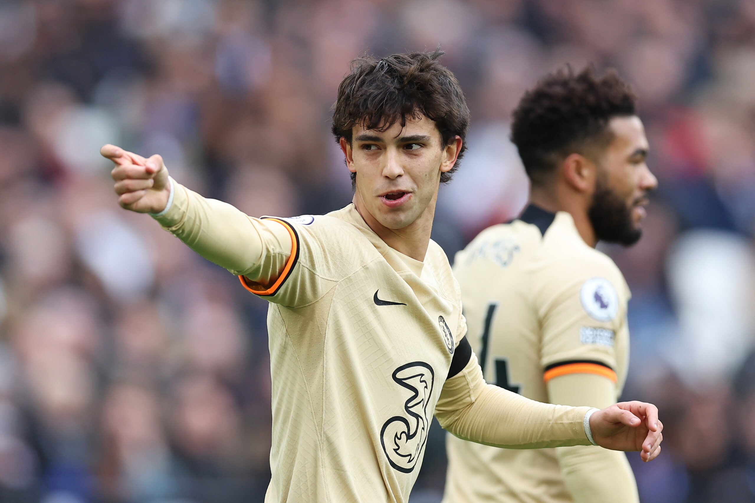 João Félix retorna com gol, mas Chelsea cede empate ao West Ham no Inglês -  Superesportes